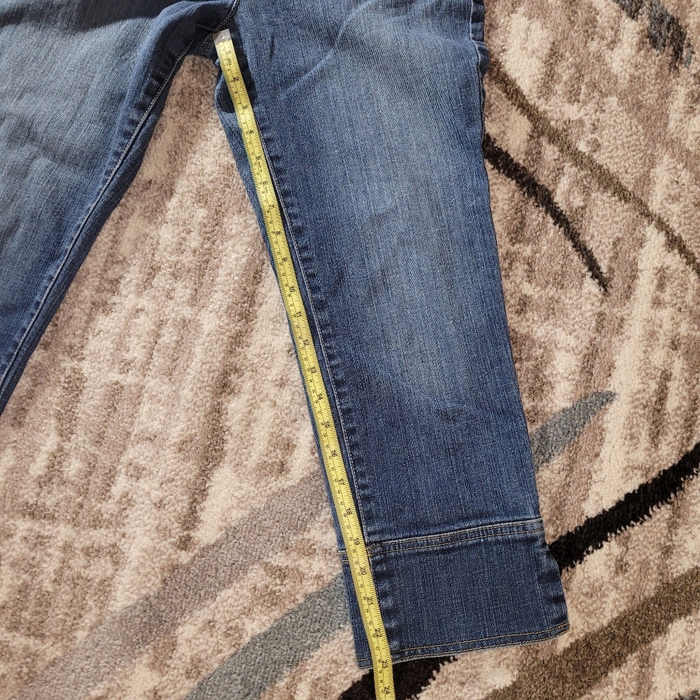 Vera Wang straight leg capri jeans size 6 - Picture 5 of 10